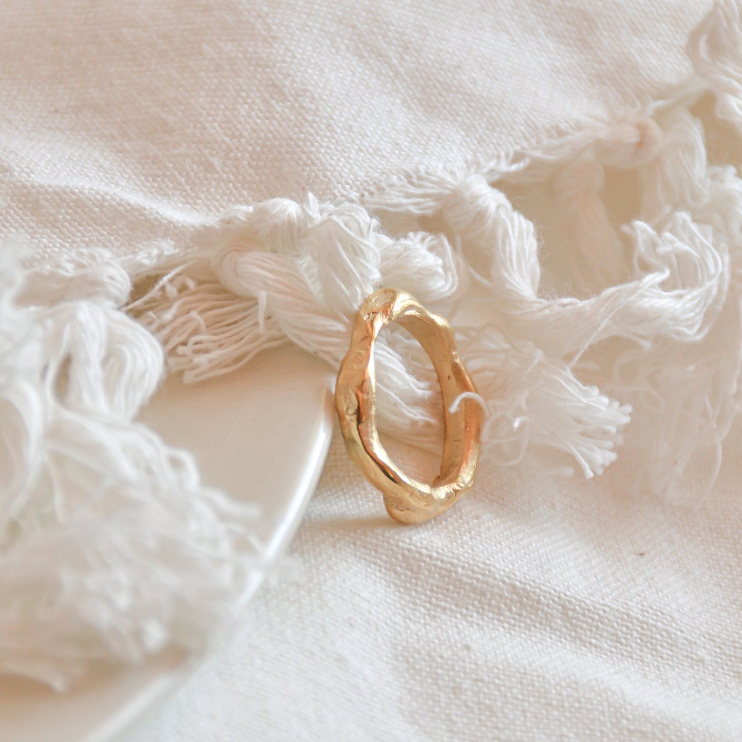 Posé Ring