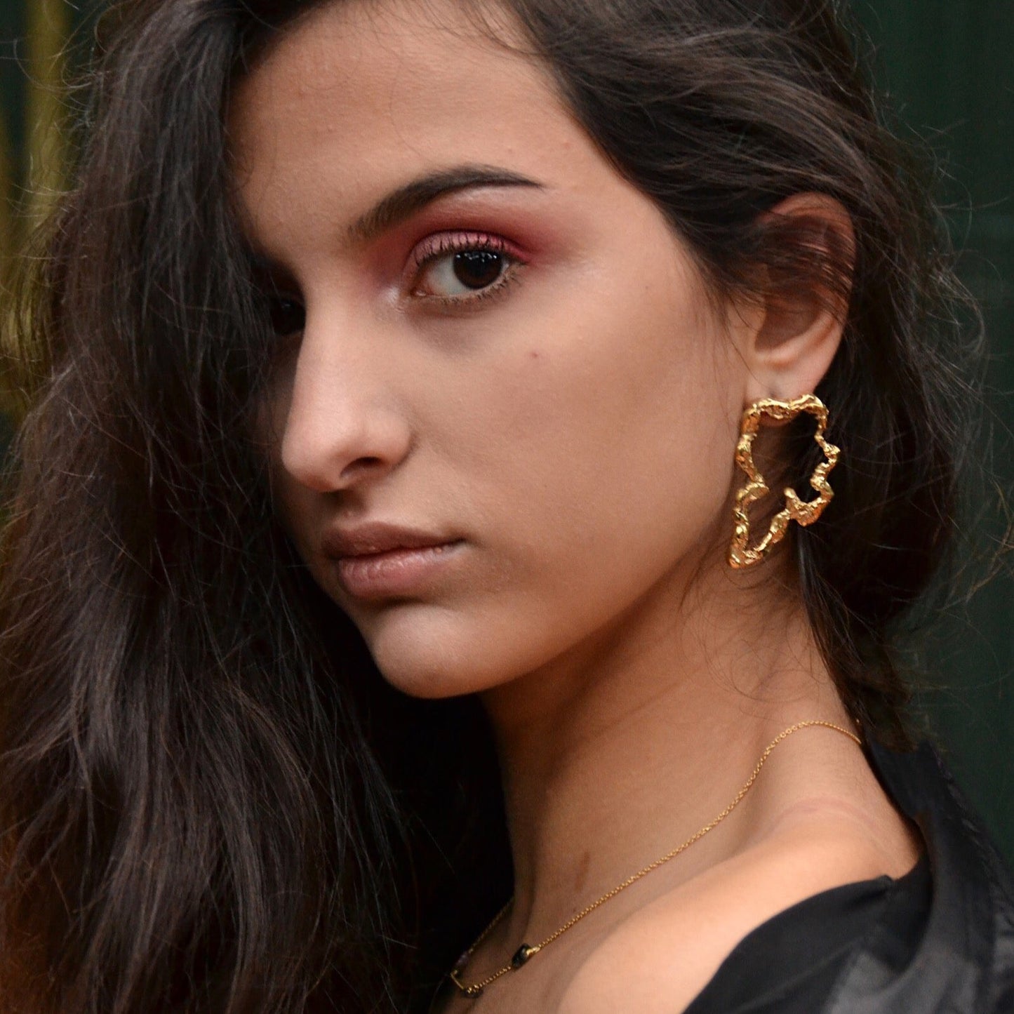 Posé Earrings